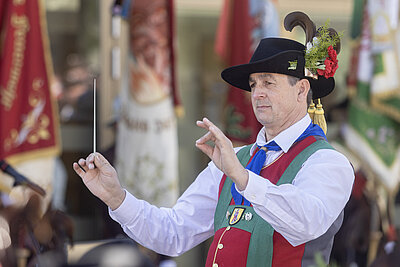 Feierliche Fahrzeugsegnung im Rahmen der 130-Jahr-Feier