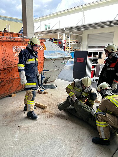 Rettungsübung im Liebherrwerk Lienz