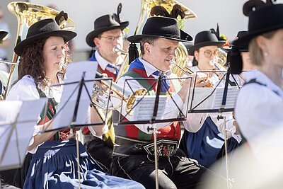 Feierliche Fahrzeugsegnung im Rahmen der 130-Jahr-Feier