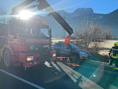 Fahrzeugbergung B100