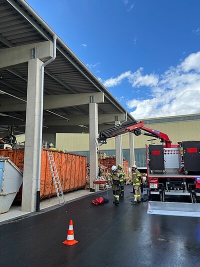 Rettungsübung im Liebherrwerk Lienz